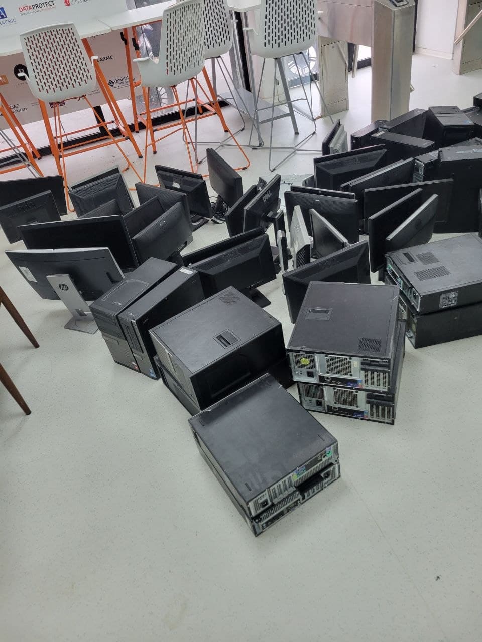 Collecte de parc informatique HESTIM par Recap Tech
